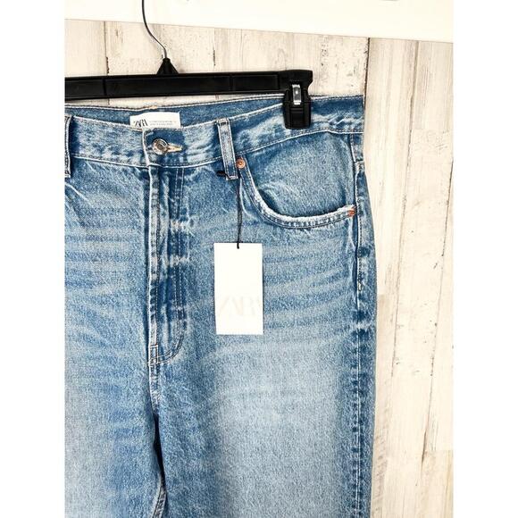 Zara Medium Light Wash Zip Fly Five Pocket Straight Leg Jeans EU 46 USA 14 - Picture 4 of 13